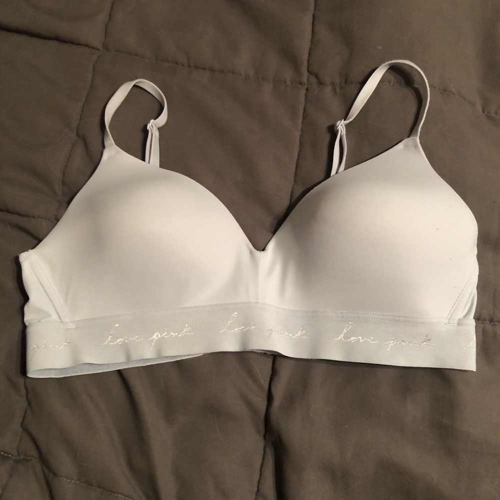 Victoria’s Secret 36B bra